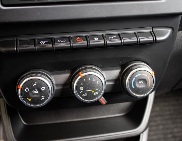 Renault Expres Skříň 1,5 l 55 kw