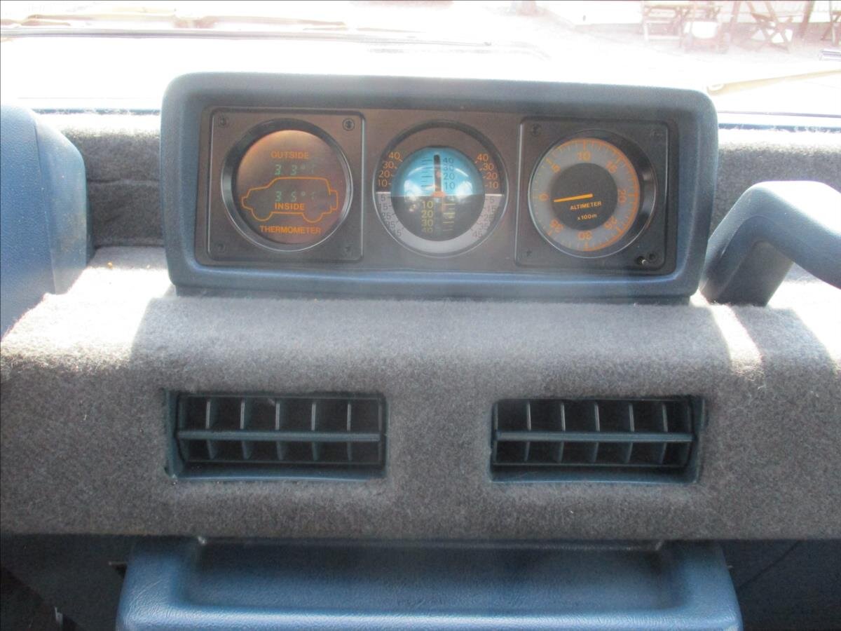 Mitsubishi Pajero SUV 2,5 l 70 kw