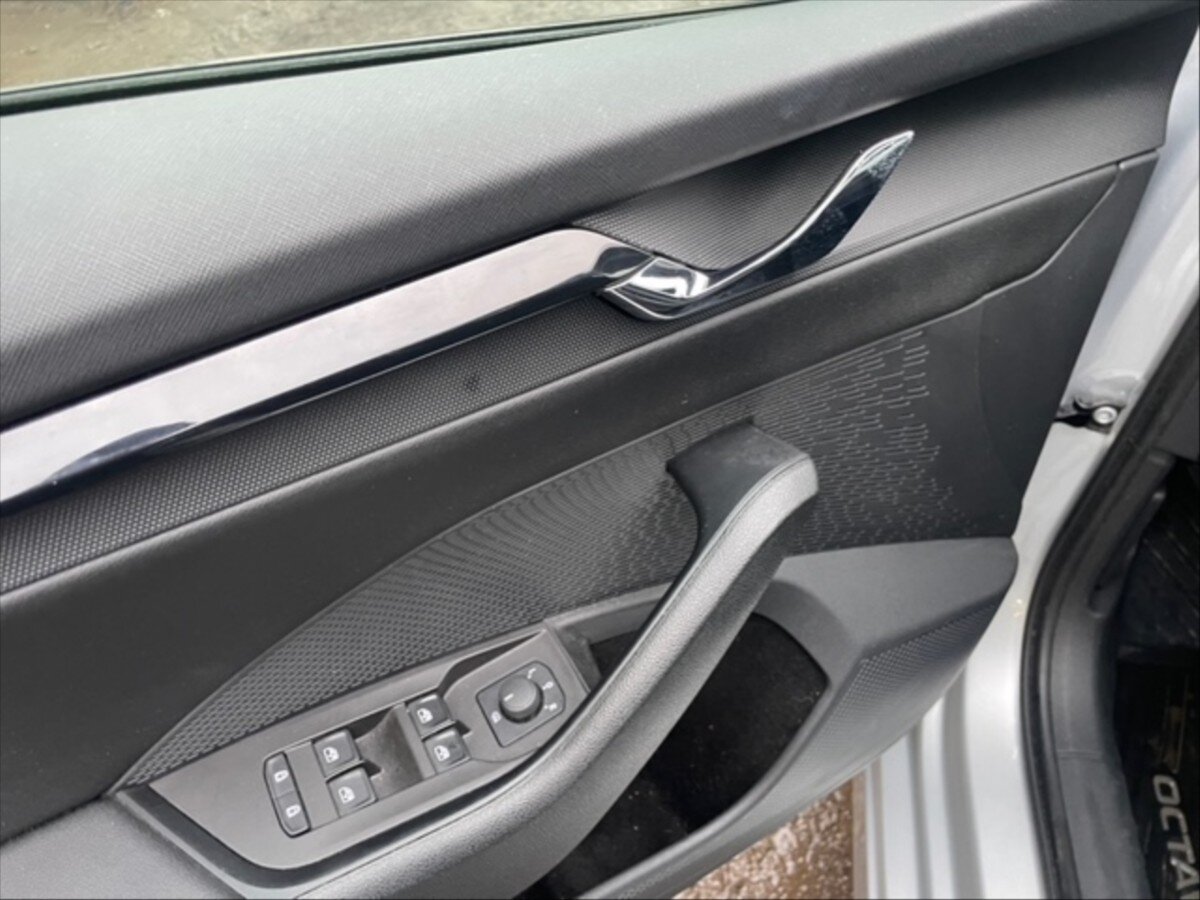 Škoda Octavia Kombi 2,0 l 110 kw