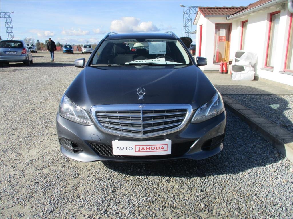 Mercedes-Benz Třídy E Kombi 2,1 l 150 kw