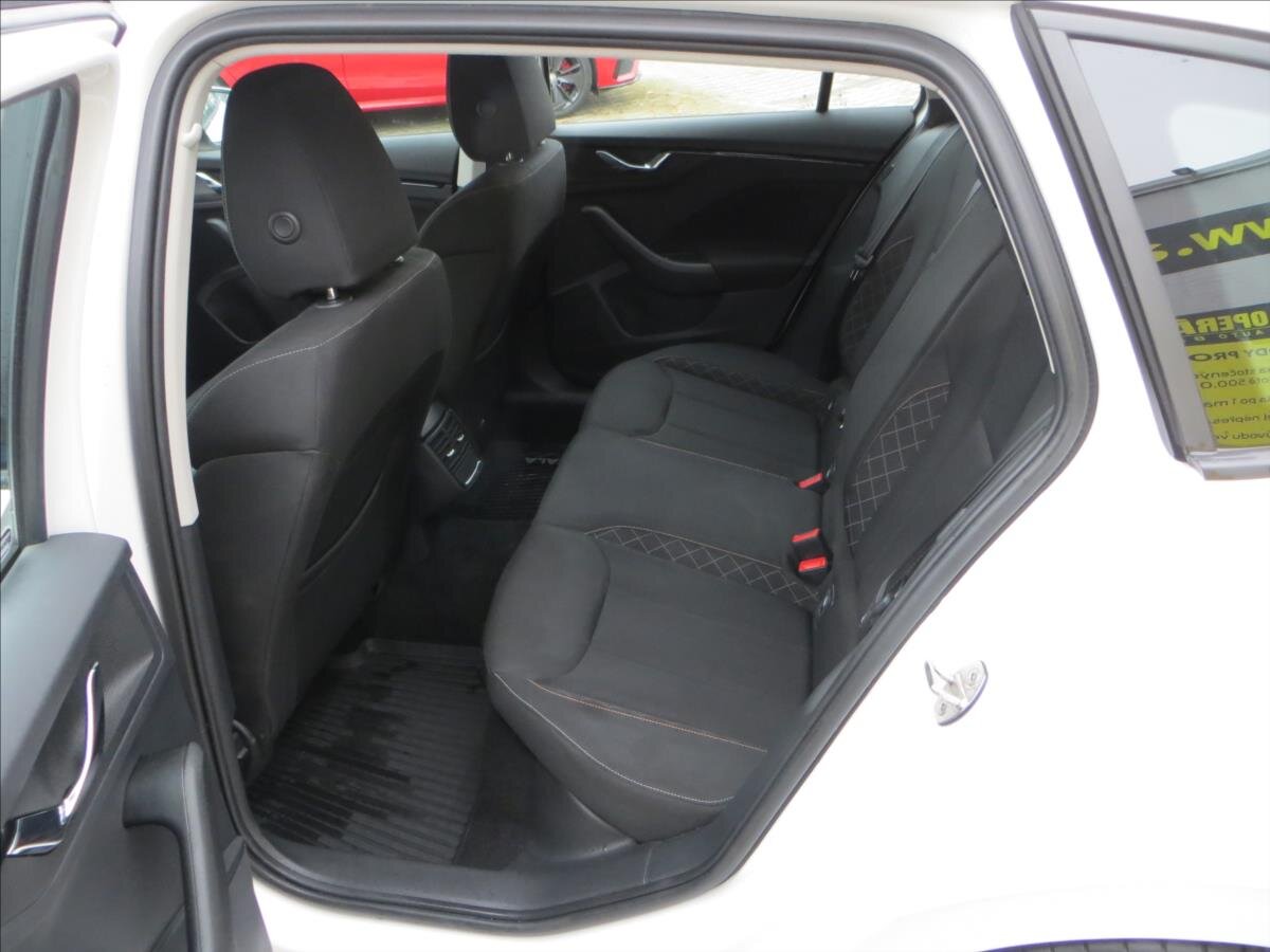 Škoda Scala Hatchback 1,5 l 110 kw