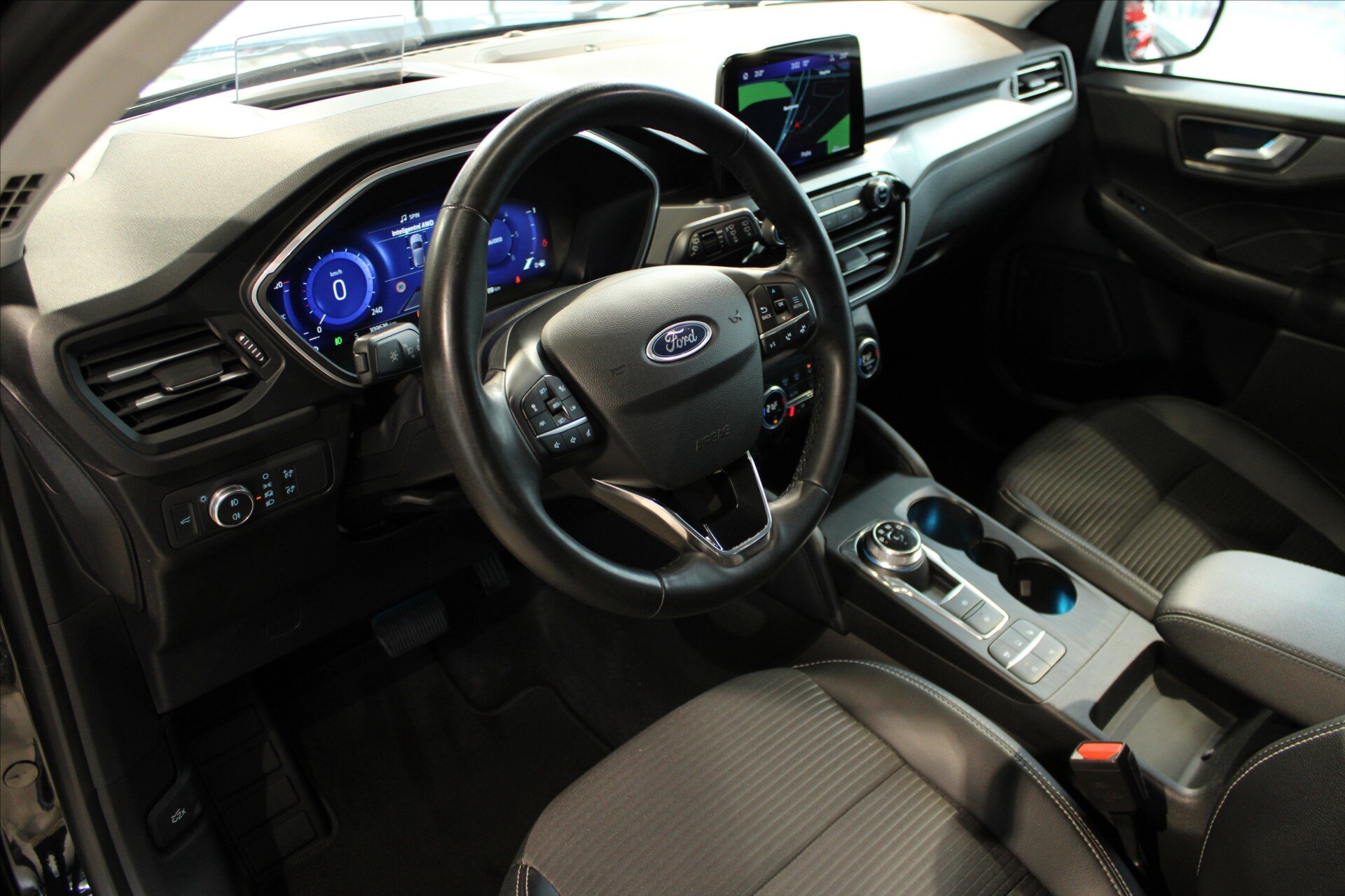 Ford Kuga SUV / Terénní 2,0 l 140 kw