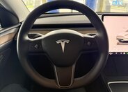 Tesla Model Y 11