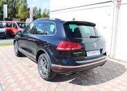 Volkswagen Touareg 5