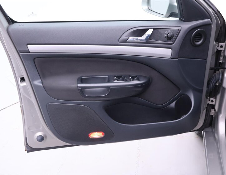 Škoda Octavia Kombi 2,0 l 103 kw