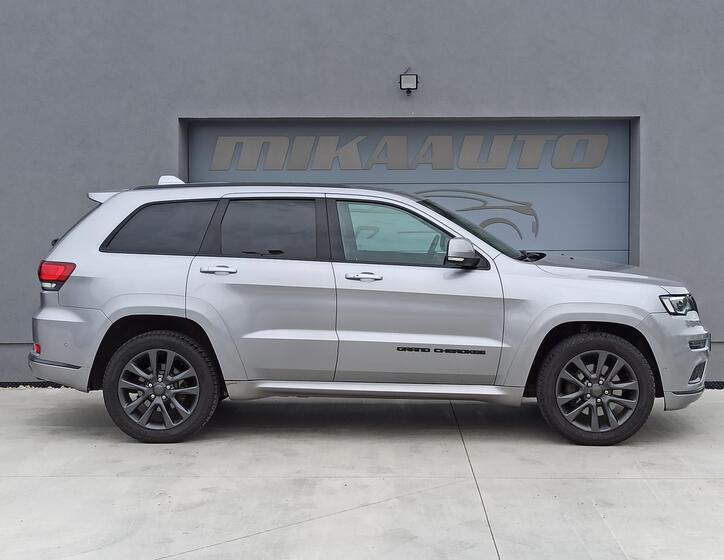 Jeep Grand Cherokee 4