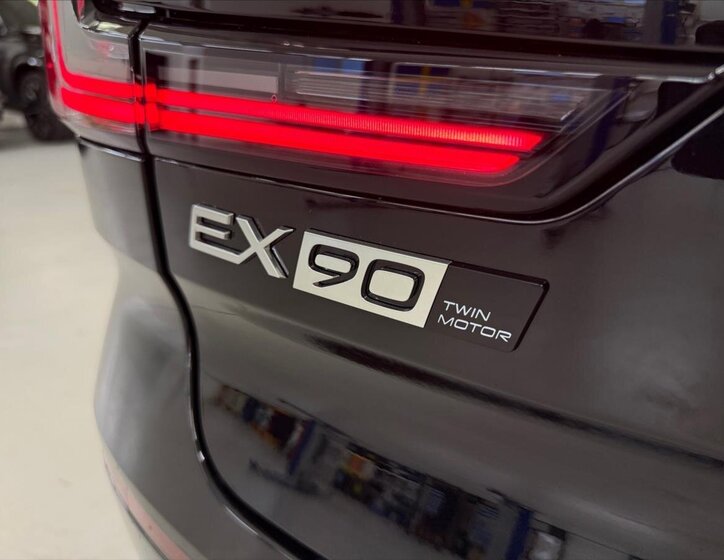 Volvo EX90 SUV / Terénní 0,0 380 kw