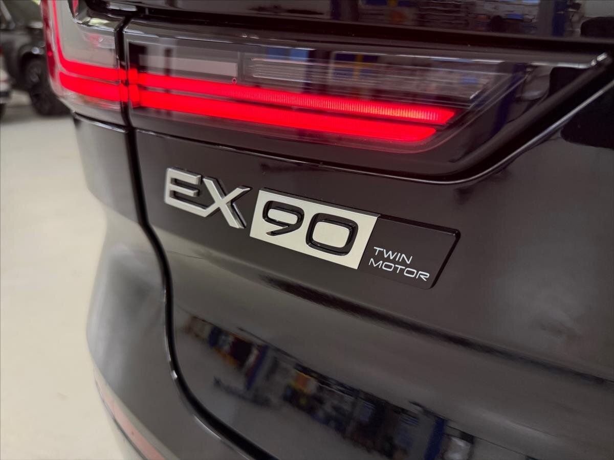 Volvo EX90 SUV / Terénní 0,0 380 kw