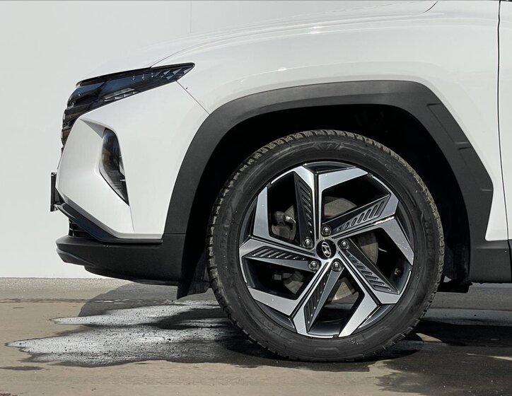 Hyundai Tucson SUV / Terénní 1,6 l 195 kw