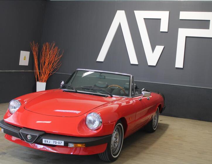 Alfa Romeo Spider 2