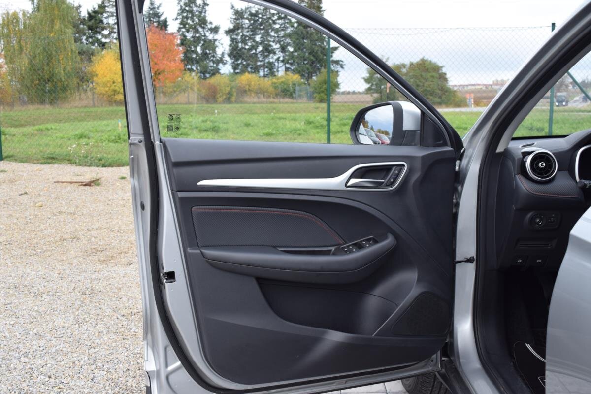 MG ZS Hatchback 1,5 l 78 kw