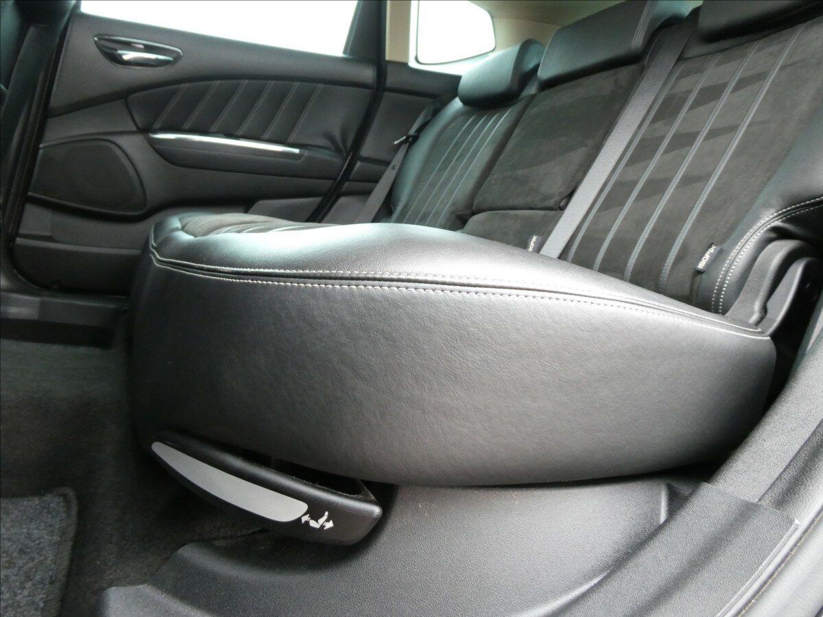 Lancia Delta Hatchback 1,4 l 88 kw