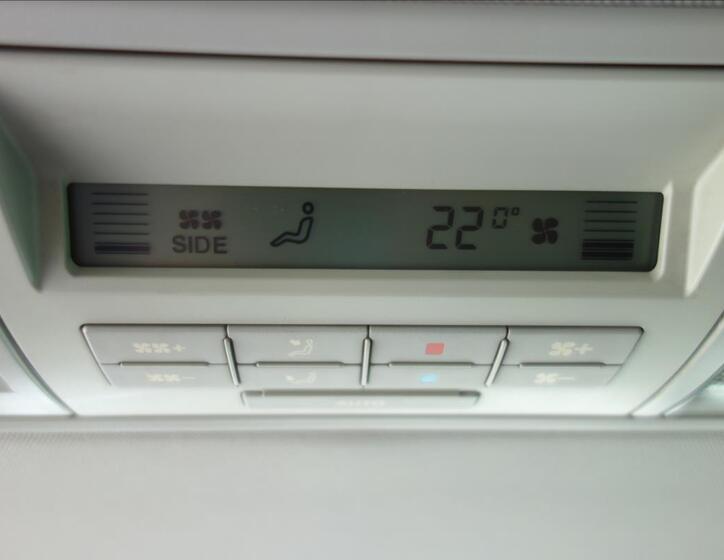 Volkswagen Multivan 22