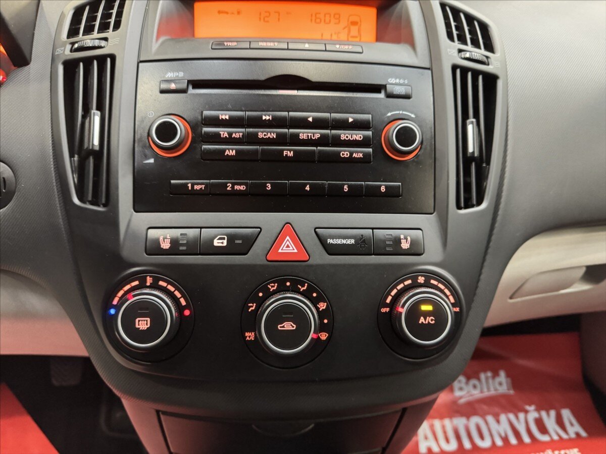 KIA Ceed Hatchback 1,4 l 80 kw