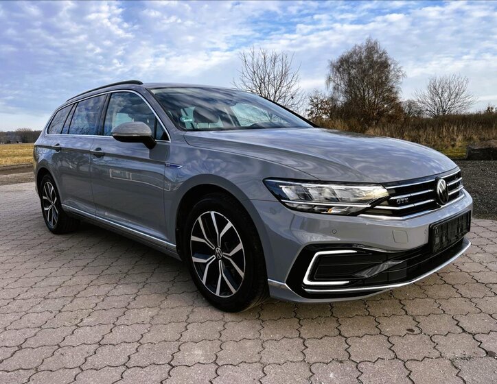 Volkswagen Passat Kombi 1,4 l 160 kw