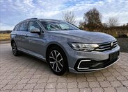 Volkswagen Passat Kombi 1,4 l 160 kw