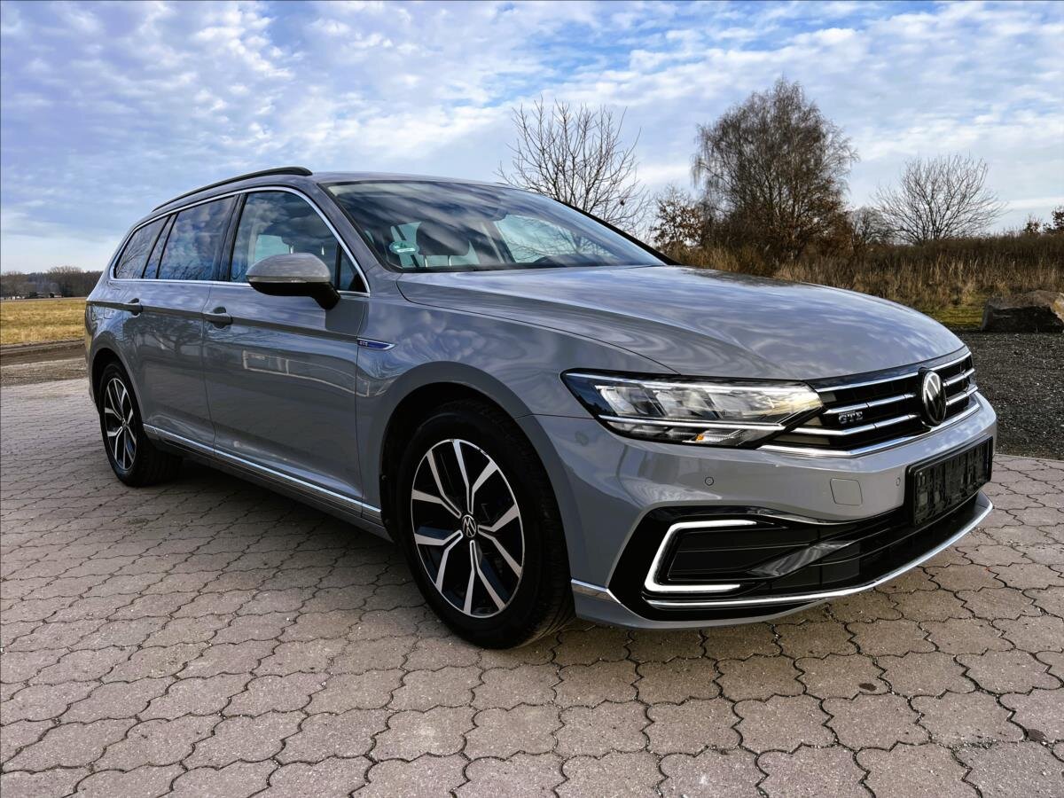 Volkswagen Passat Kombi 1,4 l 160 kw