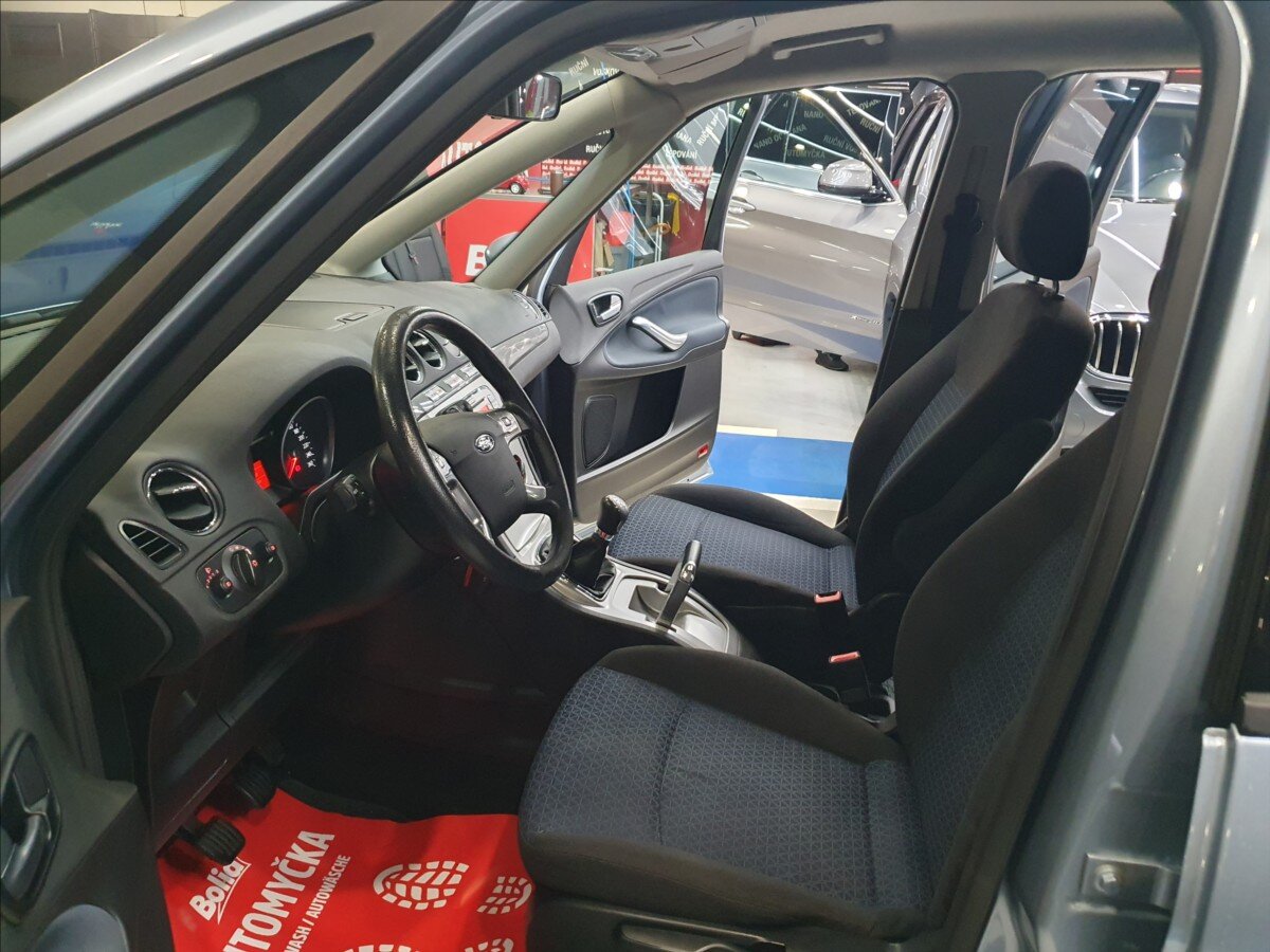 Ford Galaxy MPV 2,0 l 107 kw