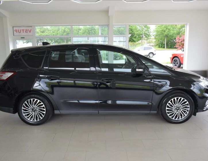 Ford S-MAX MPV 2,0 l 110 kw