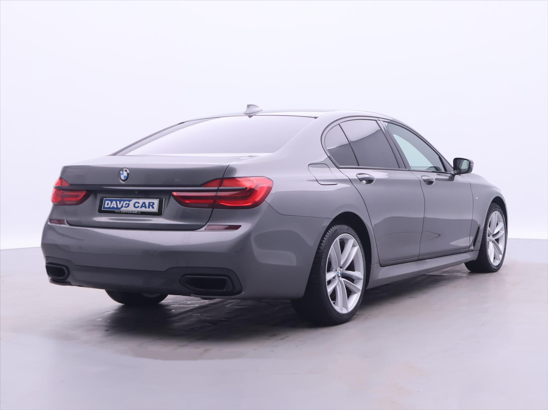 BMW Řada 7 Sedan 4,4 l 330 kw