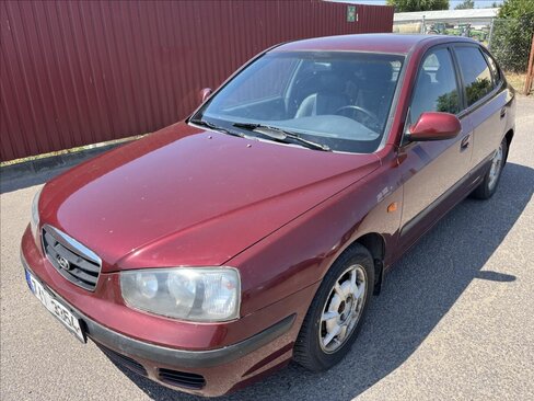 Hyundai Elantra Liftback 2,0 l 82 kw