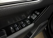Land Rover Range Rover Velar SUV 2,0 l 150 kw