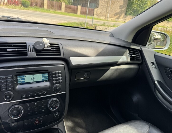 Mercedes-Benz Třídy R 12