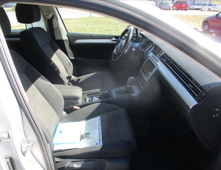 Volkswagen Passat Kombi 2,0 l 110 kw