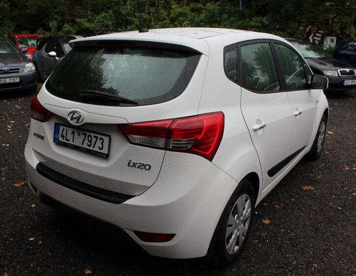 Hyundai ix20 7