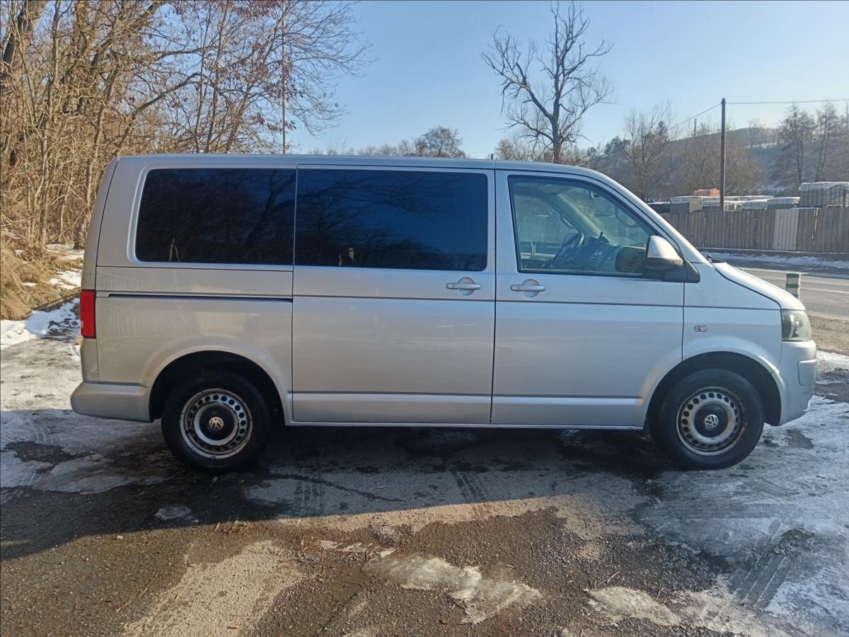 Volkswagen Multivan MPV 2,0 l 75 kw