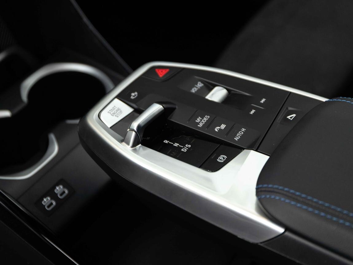 BMW X2 SUV 2,0 l 221 kw