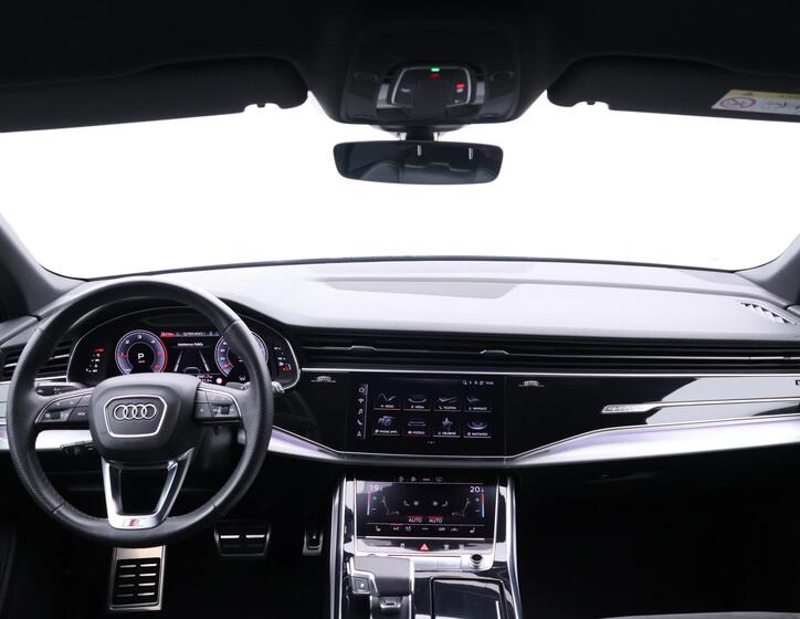 Audi Q7 32
