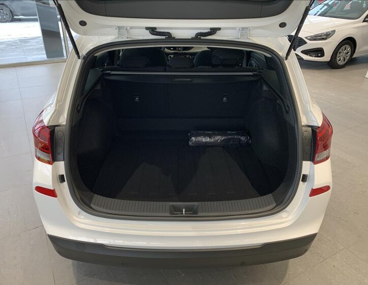 Hyundai i30 Kombi 1,5 l 70 kw