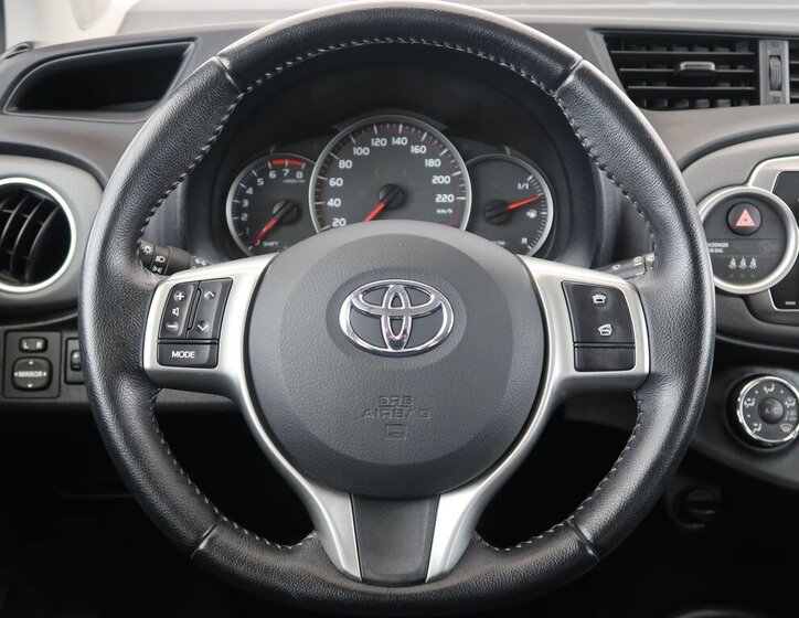 Toyota Yaris Kombi 1,3 l 73 kw