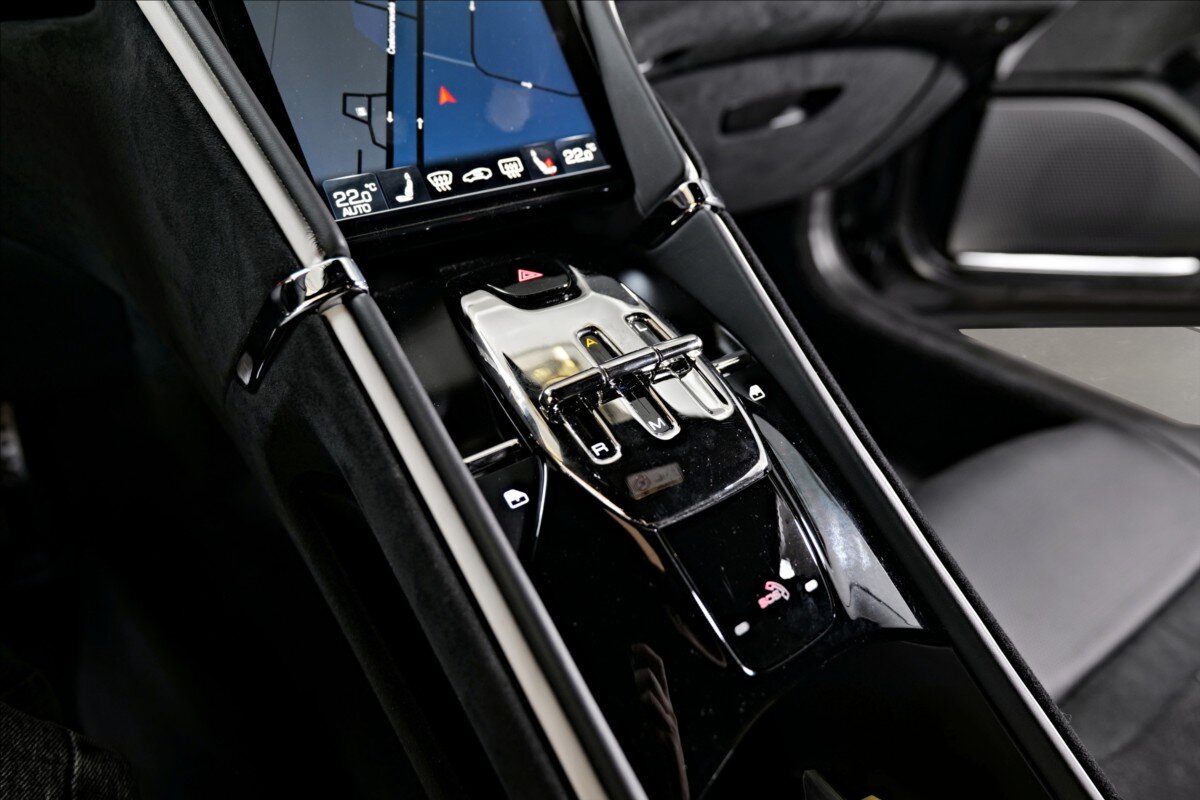 Ferrari Roma Kupé 3,9 l 456 kw