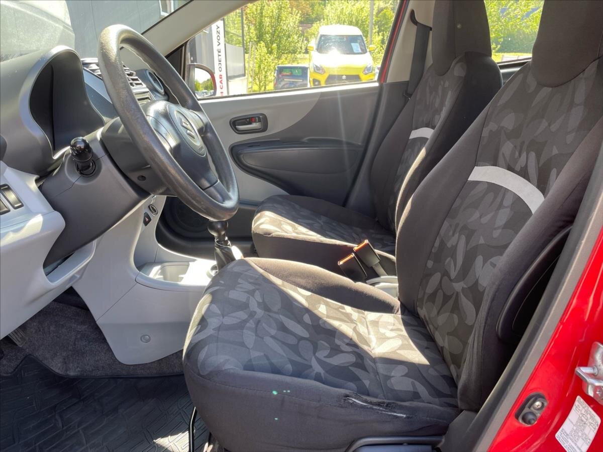 Suzuki Alto Hatchback 996,0 50 kw