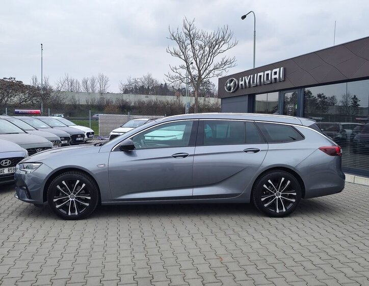 Opel Insignia Kombi 2,0 l 128 kw