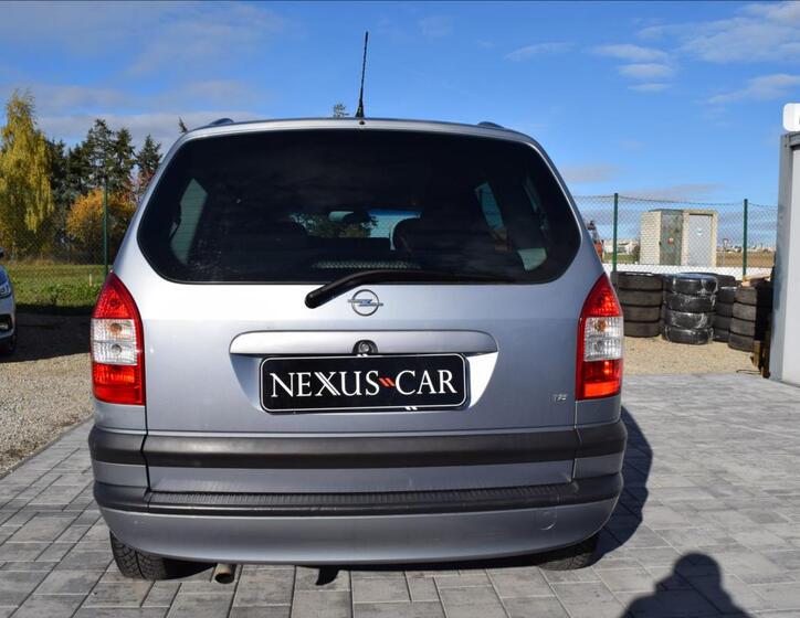 Opel Zafira 6