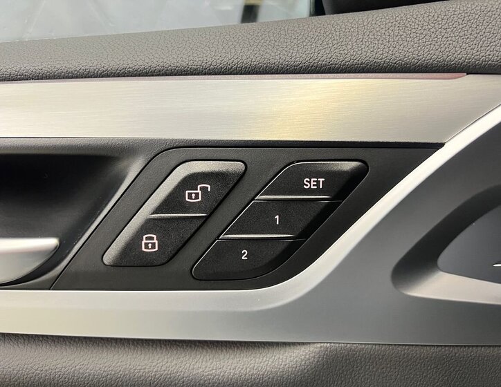 BMW X4 SUV / Terénní 3,0 l 250 kw