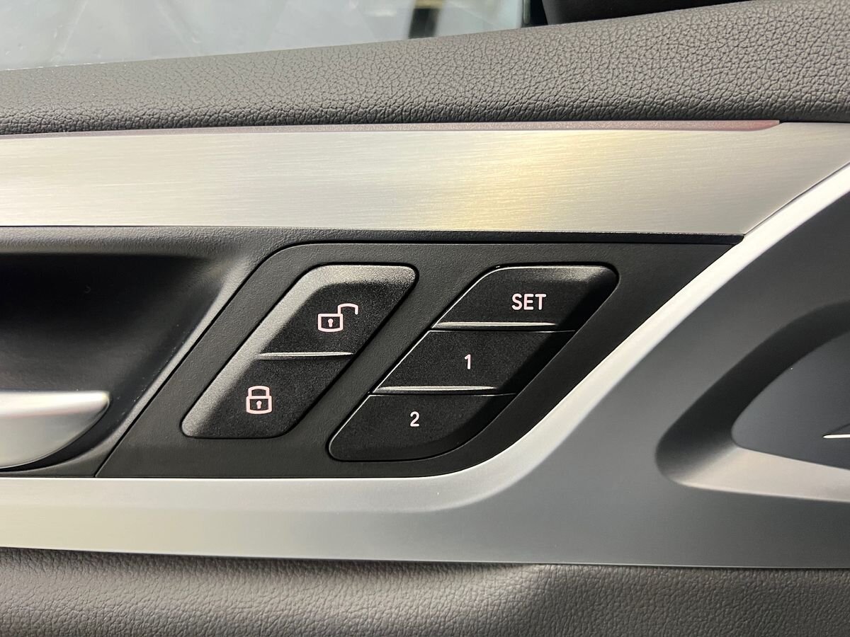 BMW X4 SUV / Terénní 3,0 l 250 kw