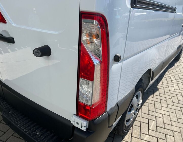 Nissan Interstar Skříň 2,3 l 100 kw