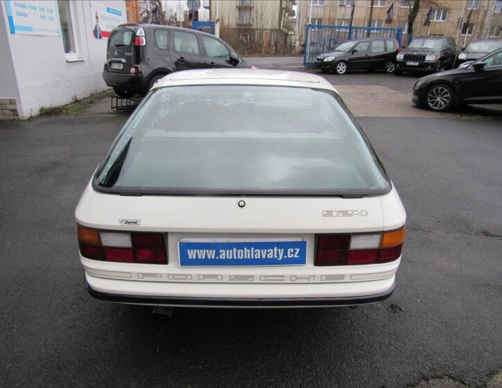 Porsche 924 Kupé 2,0 l 92 kw
