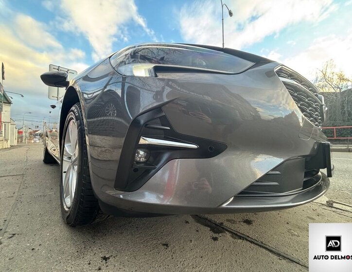 Opel Insignia Kombi 2,0 l 128 kw