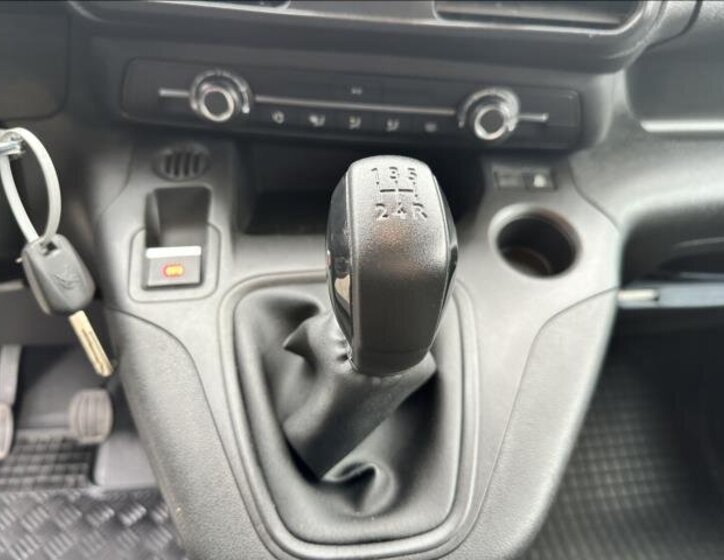 Peugeot Partner Skříň 1,5 l 75 kw