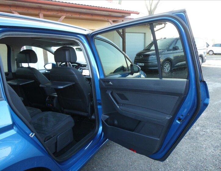 Volkswagen Touran MPV 1,2 l 81 kw