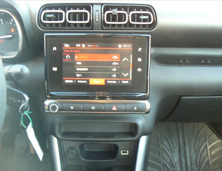 Citroën C3 Aircross SUV / Terénní 1,2 l 61 kw