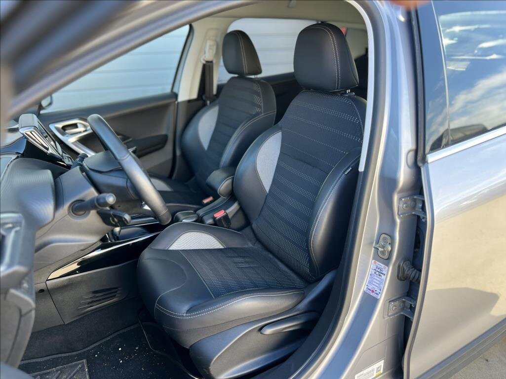 Peugeot 2008 SUV / Terénní 1,2 l 81 kw