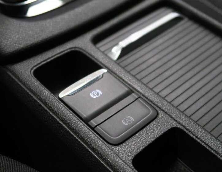 Škoda Octavia Liftback 2,0 l 85 kw