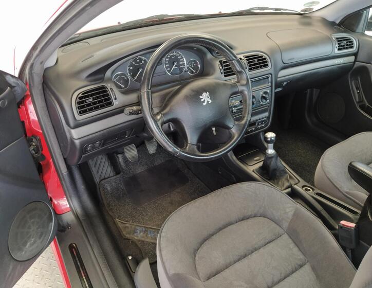 Peugeot 406 9