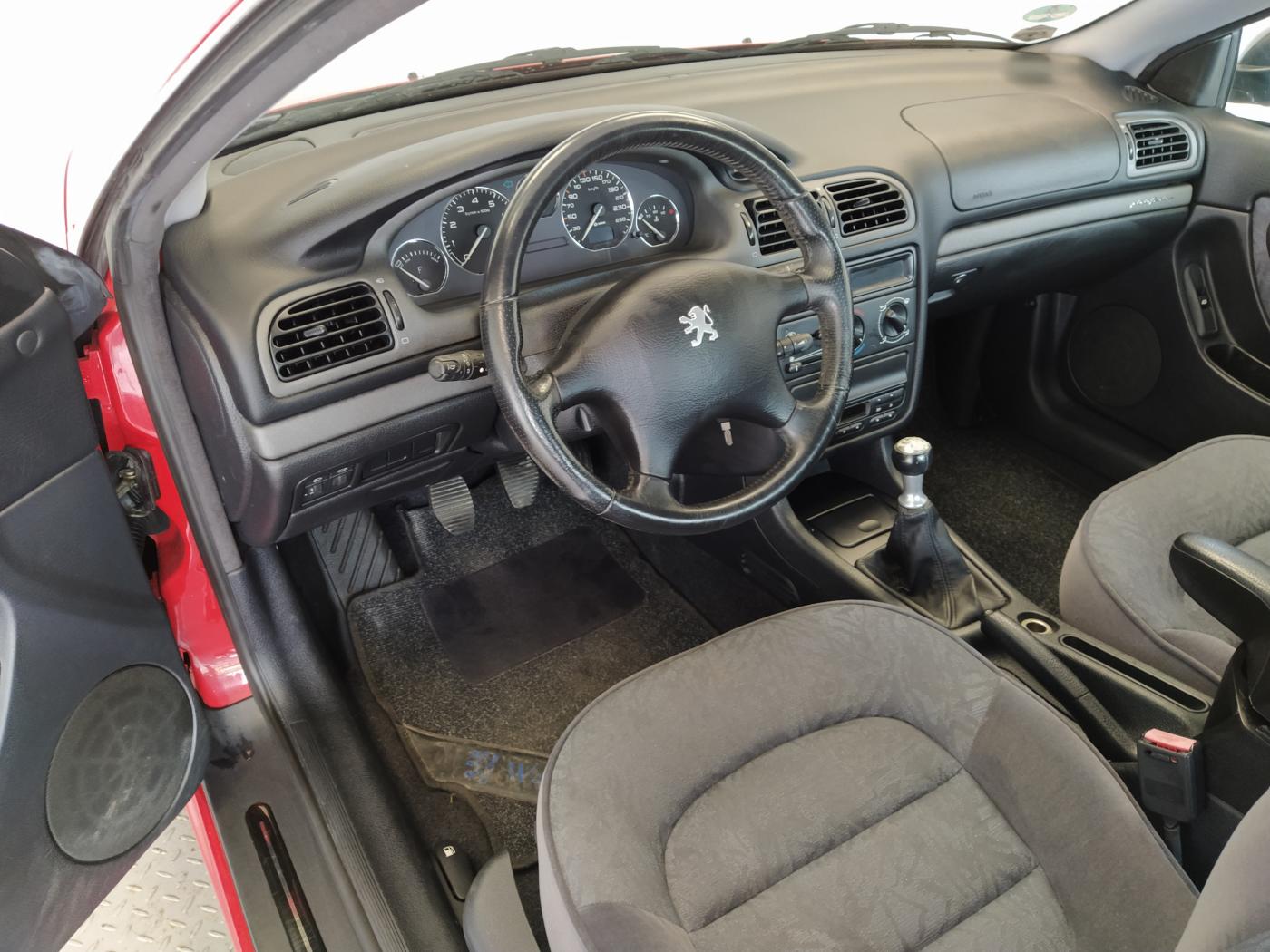 Peugeot 406